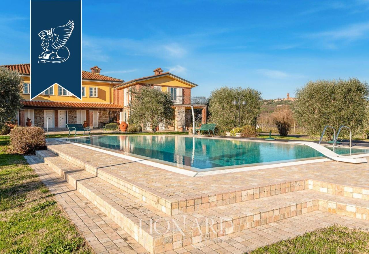 Villa à Lucques, Italie, 1 680 m² - image 2
