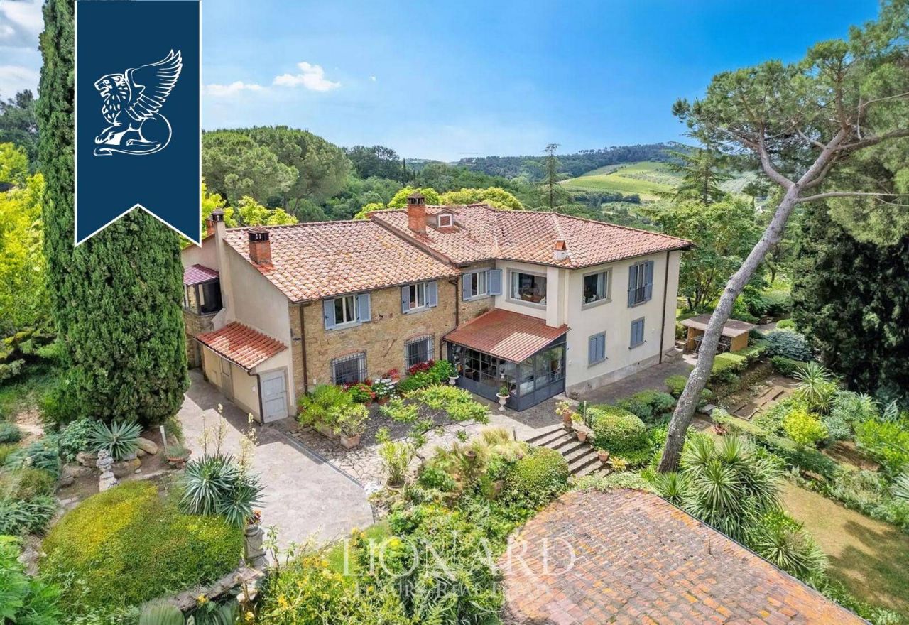 Villa ad Arezzo, Italia, 550 m² - foto 2