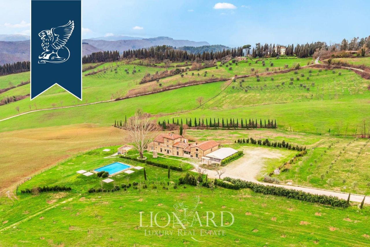 Hotel en Florencia, Italia, 5 700 m² - imagen 2