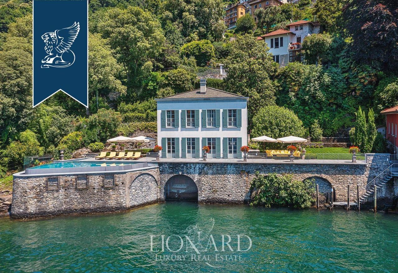 Villa à Pognana Lario, Italie, 400 m² - image 1