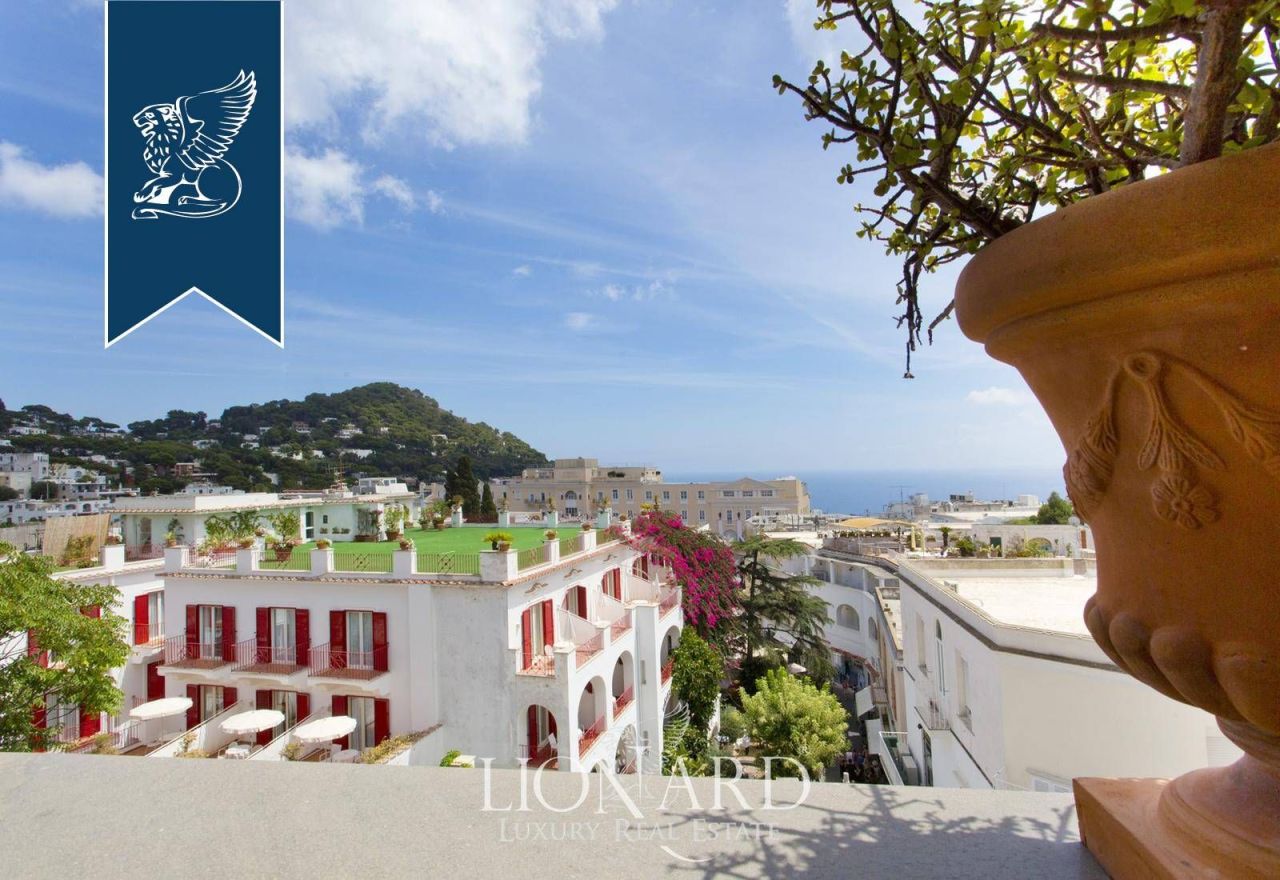 Apartamento en Capri, Italia, 220 m² - imagen 1