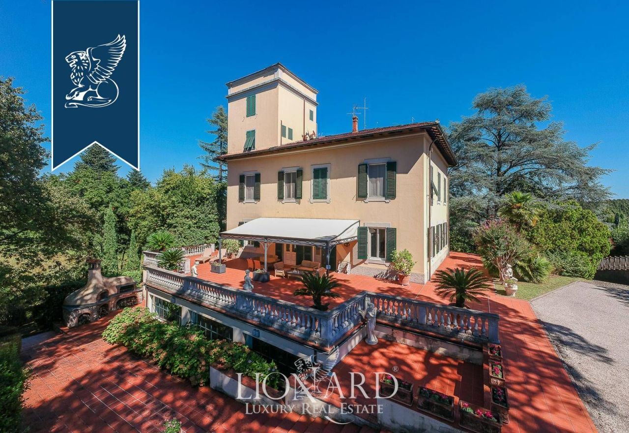 Villa in Lucca, Italien, 759 m² - Foto 1