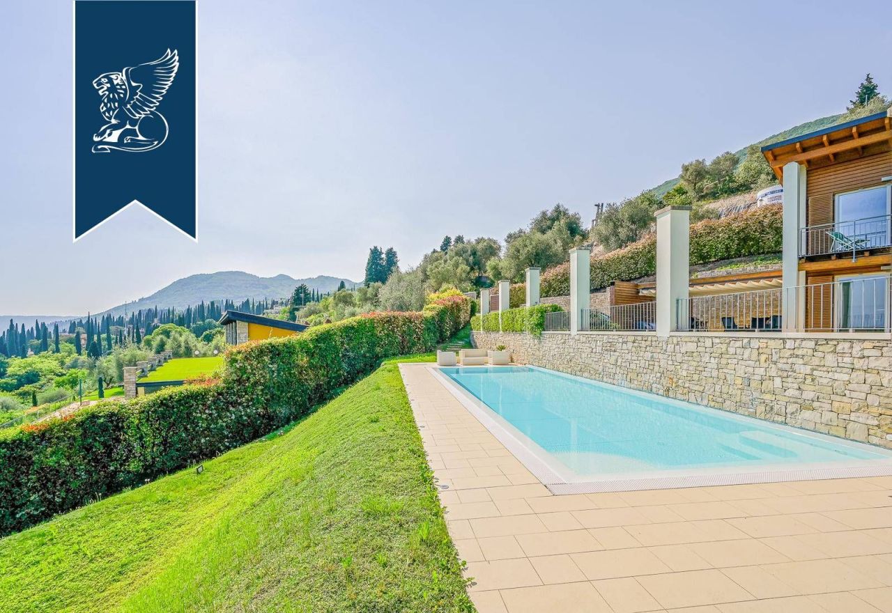 Villa à Brescia, Italie, 436 m² - image 2