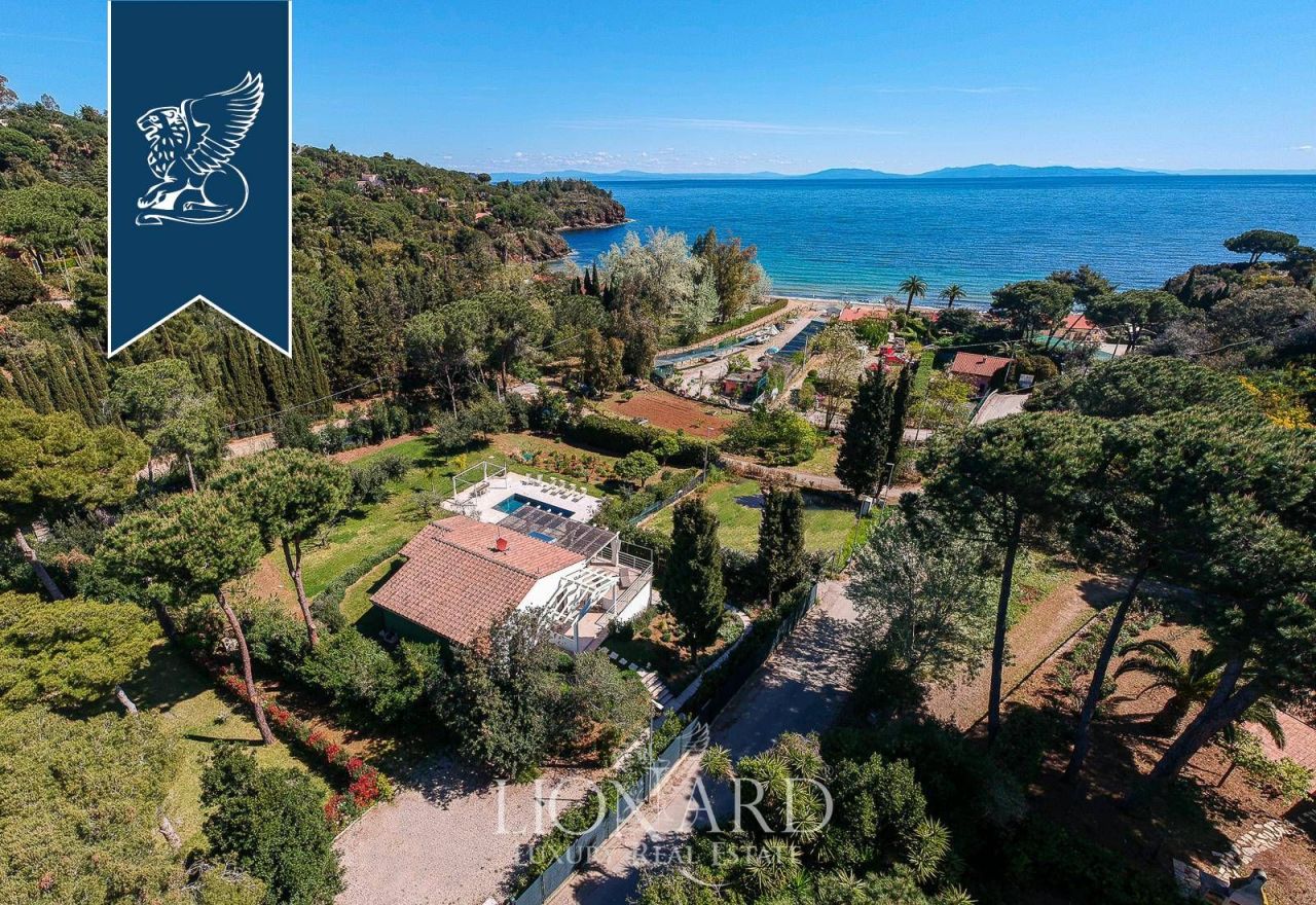Villa in Livorno, Italy, 415 m² - picture 2
