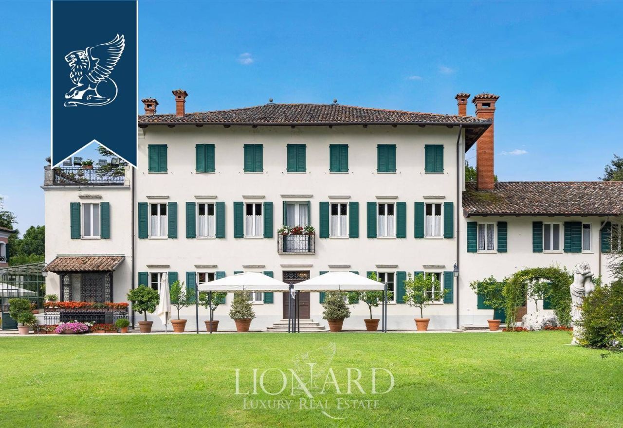 Villa a Pordenone, Italia, 2 300 m² - foto 3