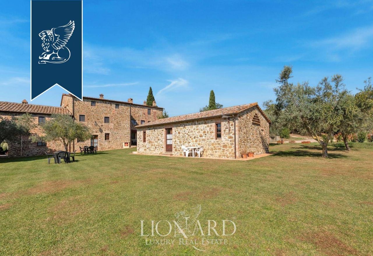 Casa en Tuoro sul Trasimeno, Italia, 2 500 m² - imagen 3