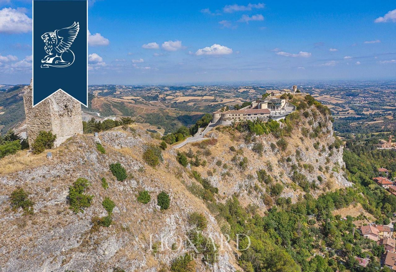 Castle in Rimini, Italy, 3 000 m² - picture 3