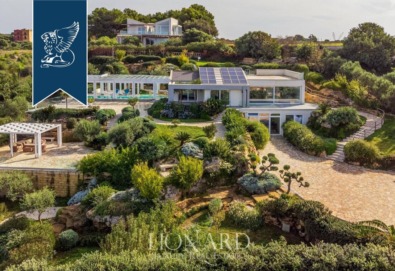 Villa en Marsala, Italia, 640 m² - imagen 3