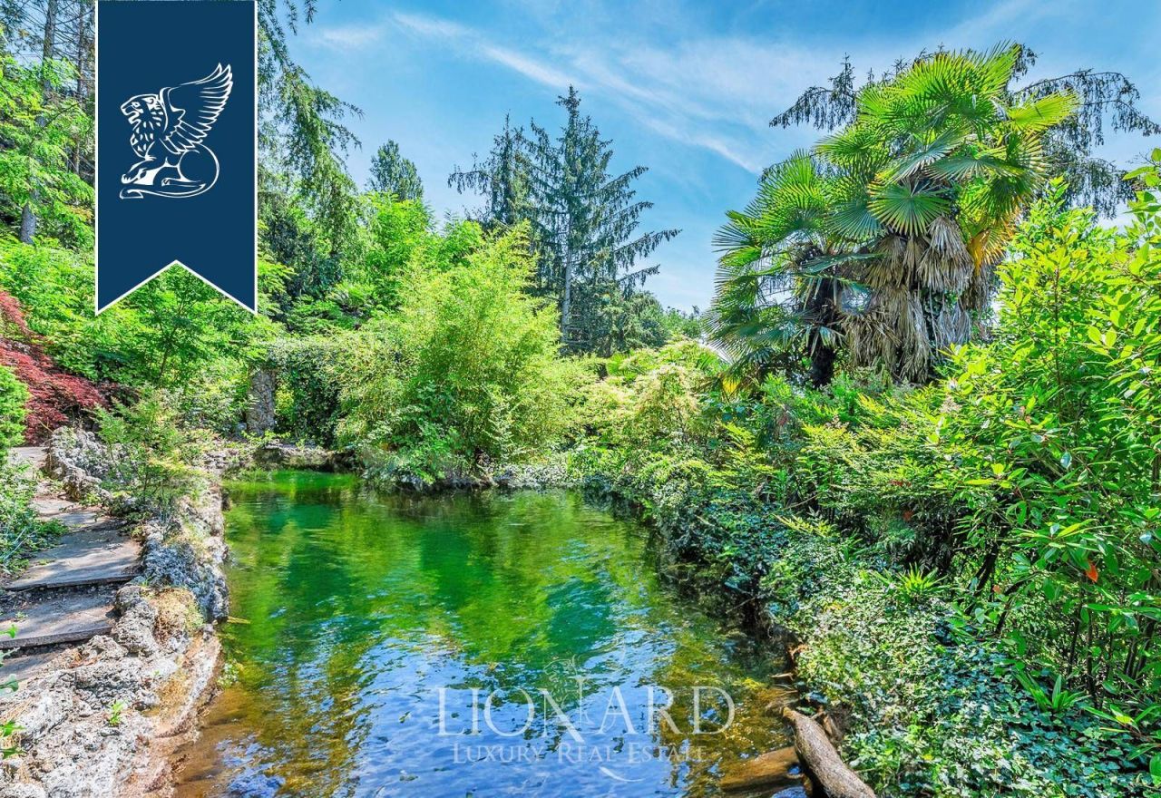 Villa en Merate, Italia, 500 m² - imagen 3