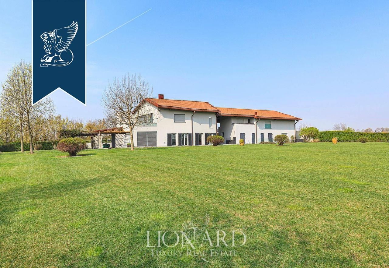 Villa à Bergame, Italie, 1 000 m² - image 3