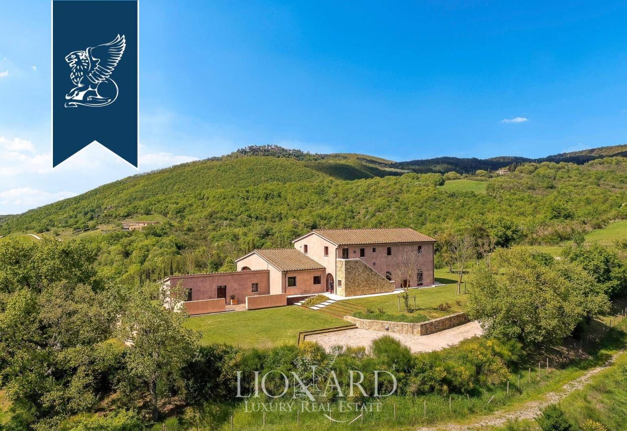 Villa en Sarteano, Italia, 640 m² - imagen 3