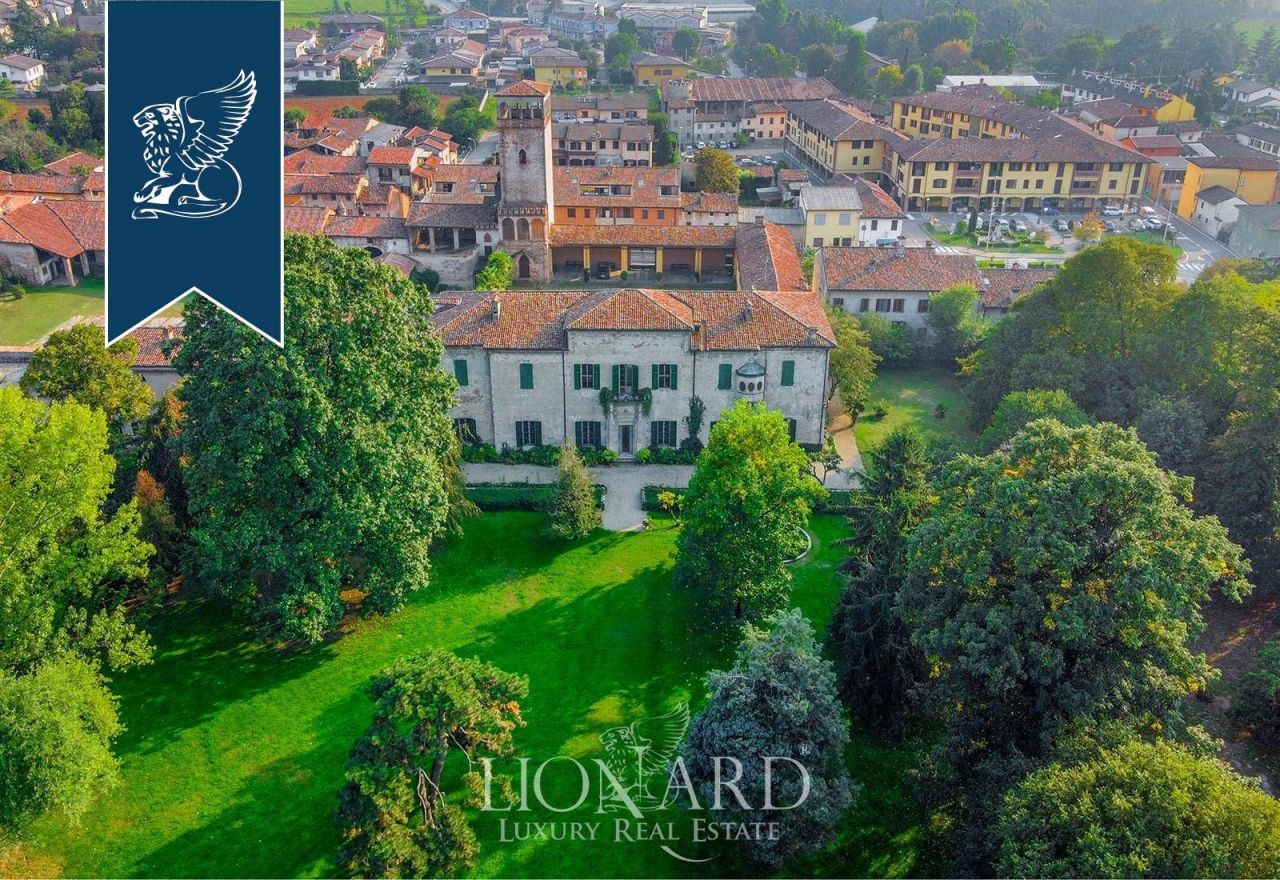 Villa en Cremona, Italia, 2 200 m² - imagen 3