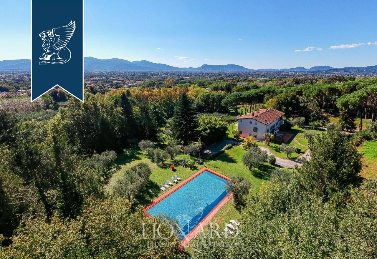 Villa a Capannori, Italia, 900 m² - foto 3