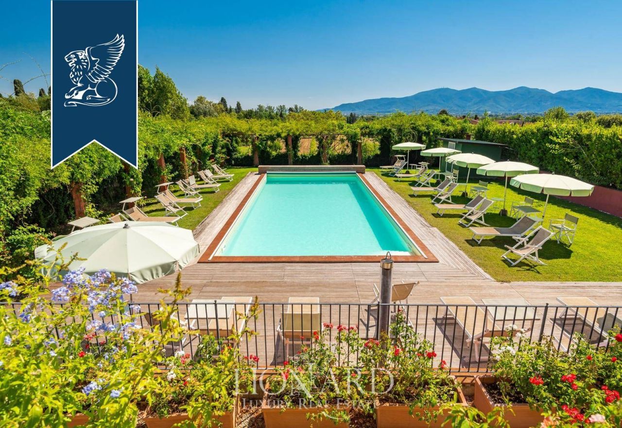 Villa in Capannori, Italien, 2 900 m² - Foto 3