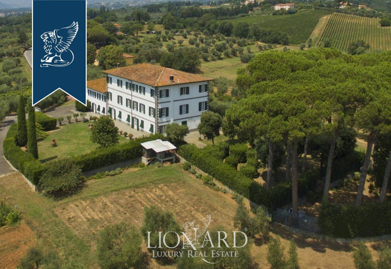 Villa a Capannori, Italia, 700 m² - foto 3