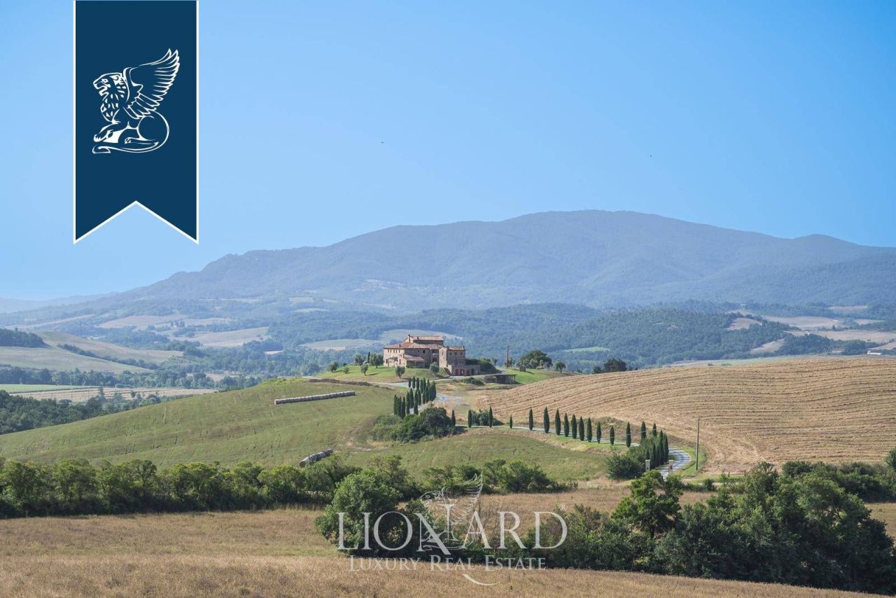 Farm in Montecatini Val di Cecina, Italy, 1 000 m² - picture 3