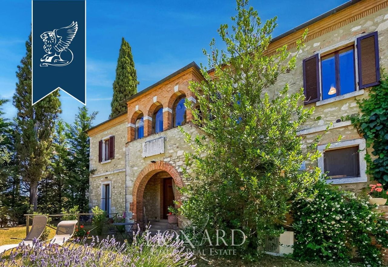 Villa à Sienne, Italie, 714 m² - image 3