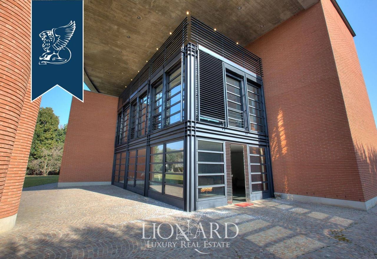 Villa en Monza, Italia, 1 000 m² - imagen 3