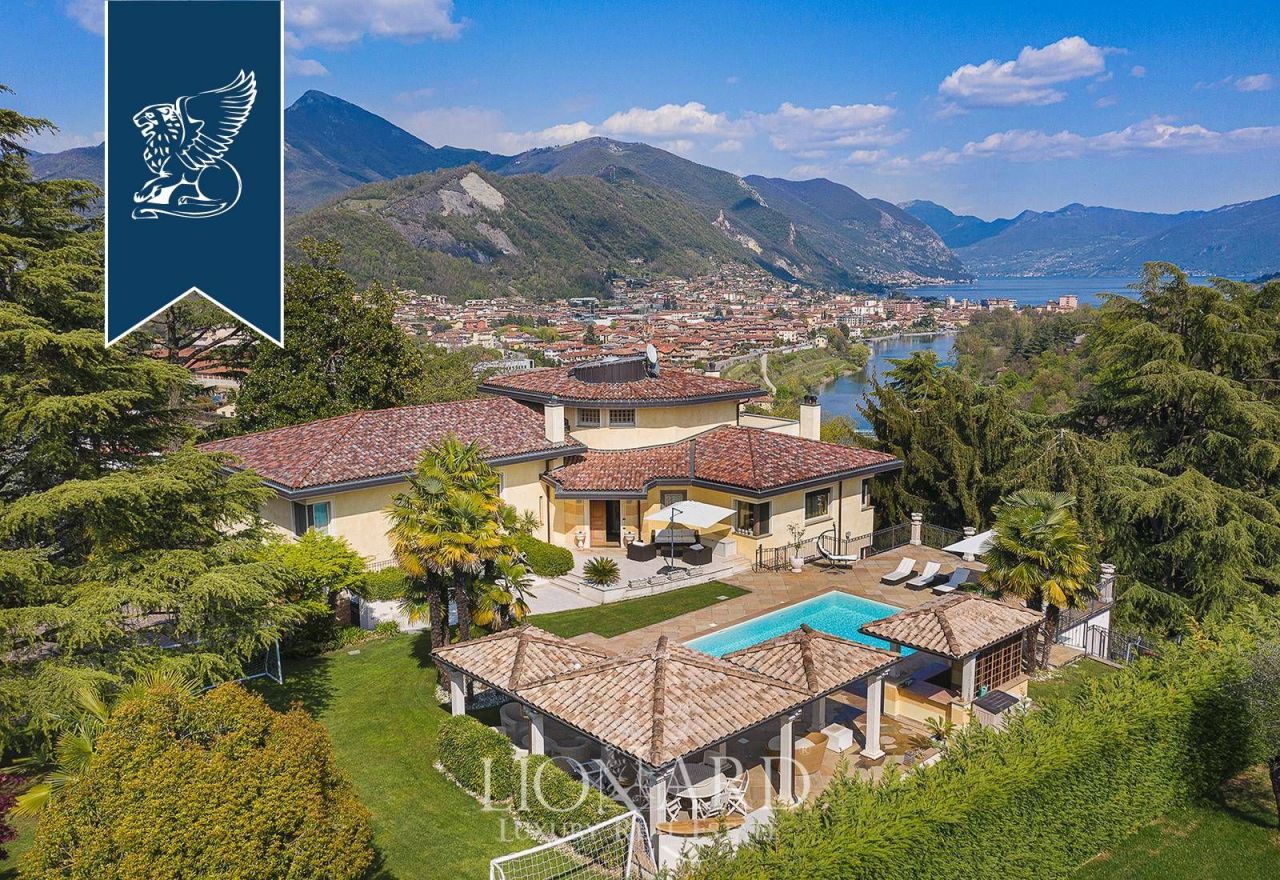 Villa à Bergame, Italie, 710 m² - image 3