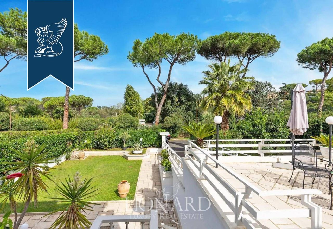 Villa in Rome, Italy, 330 m² - picture 3