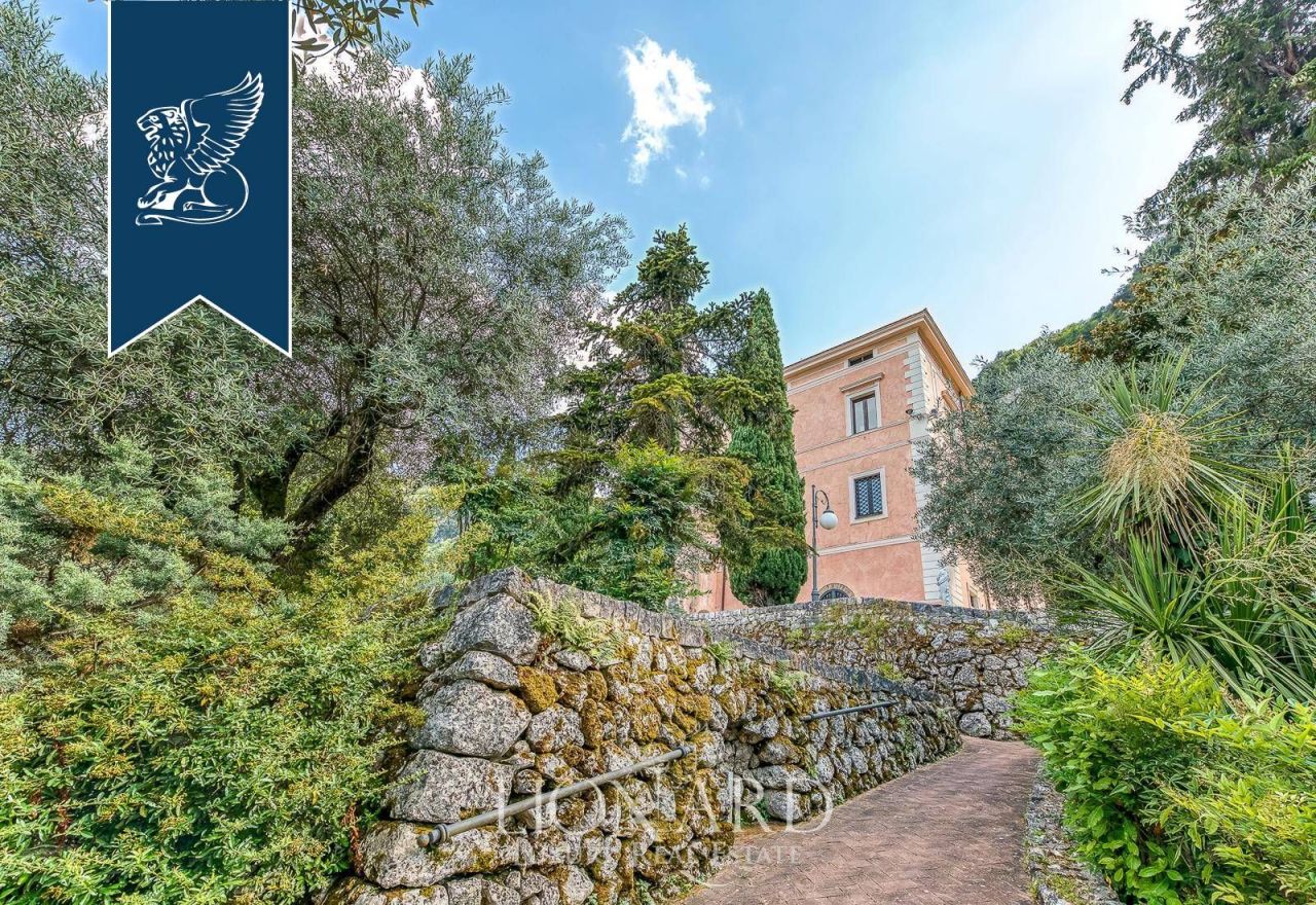 Villa in Frosinone, Italy, 1 000 m² - picture 3