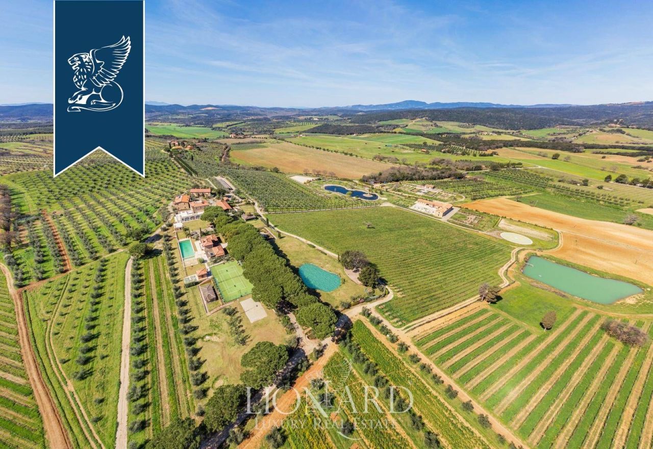 Villa in Massa Marittima, Italy, 2 750 m² - picture 3