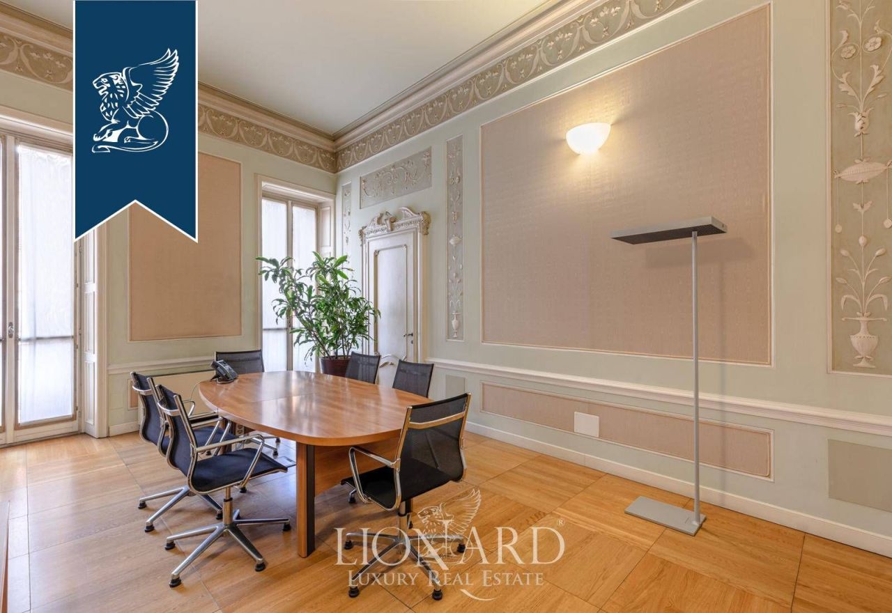 Casa a Verona, Italia, 2 600 m² - foto 3