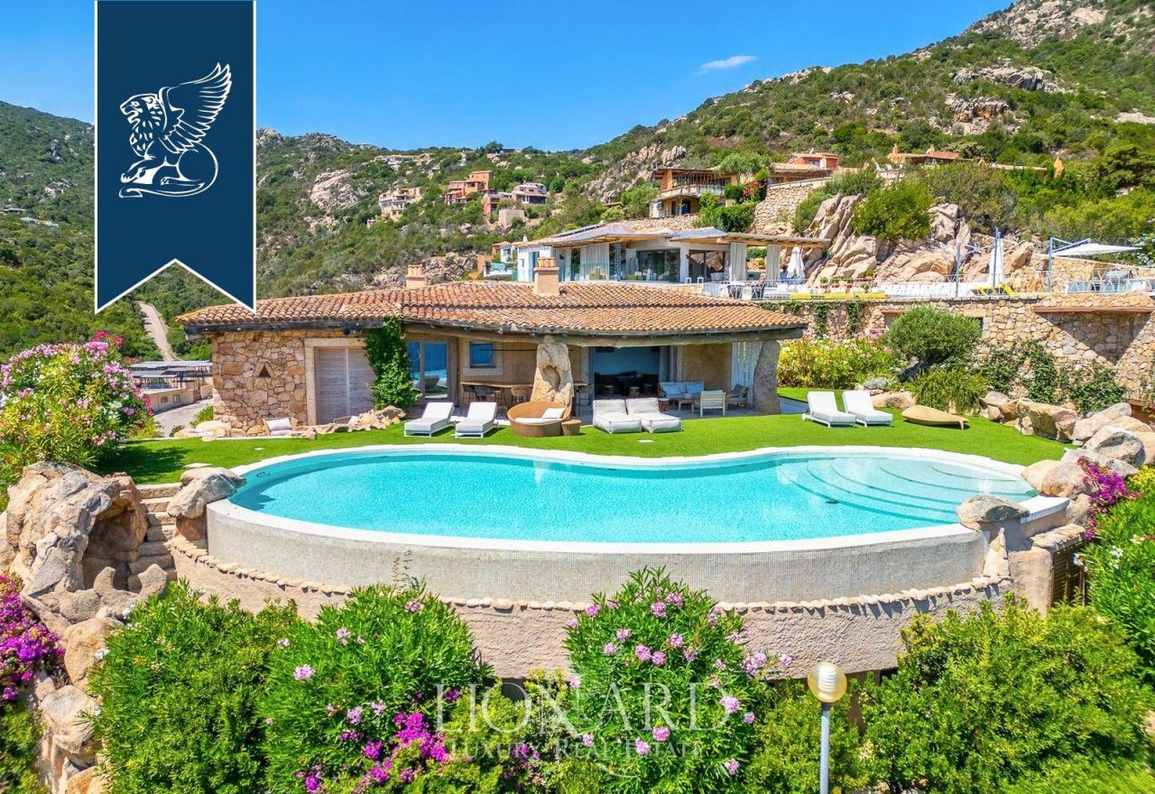 Villa in Porto Cervo, Italy, 203 m² - picture 3