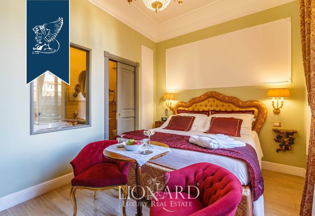 Apartamento en Florencia, Italia, 200 m² - imagen 3