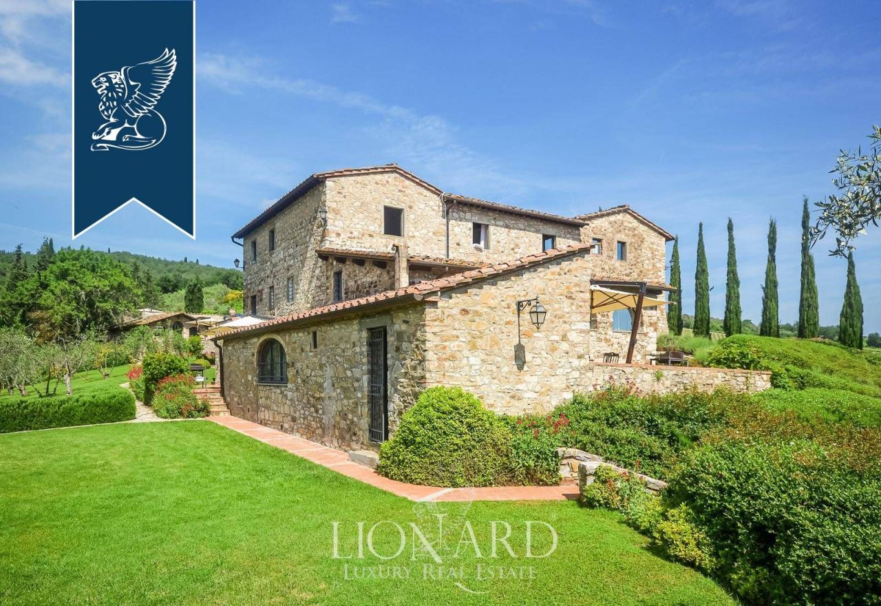 Farm in Castellina in Chianti, Italy, 1 200 m² - picture 3