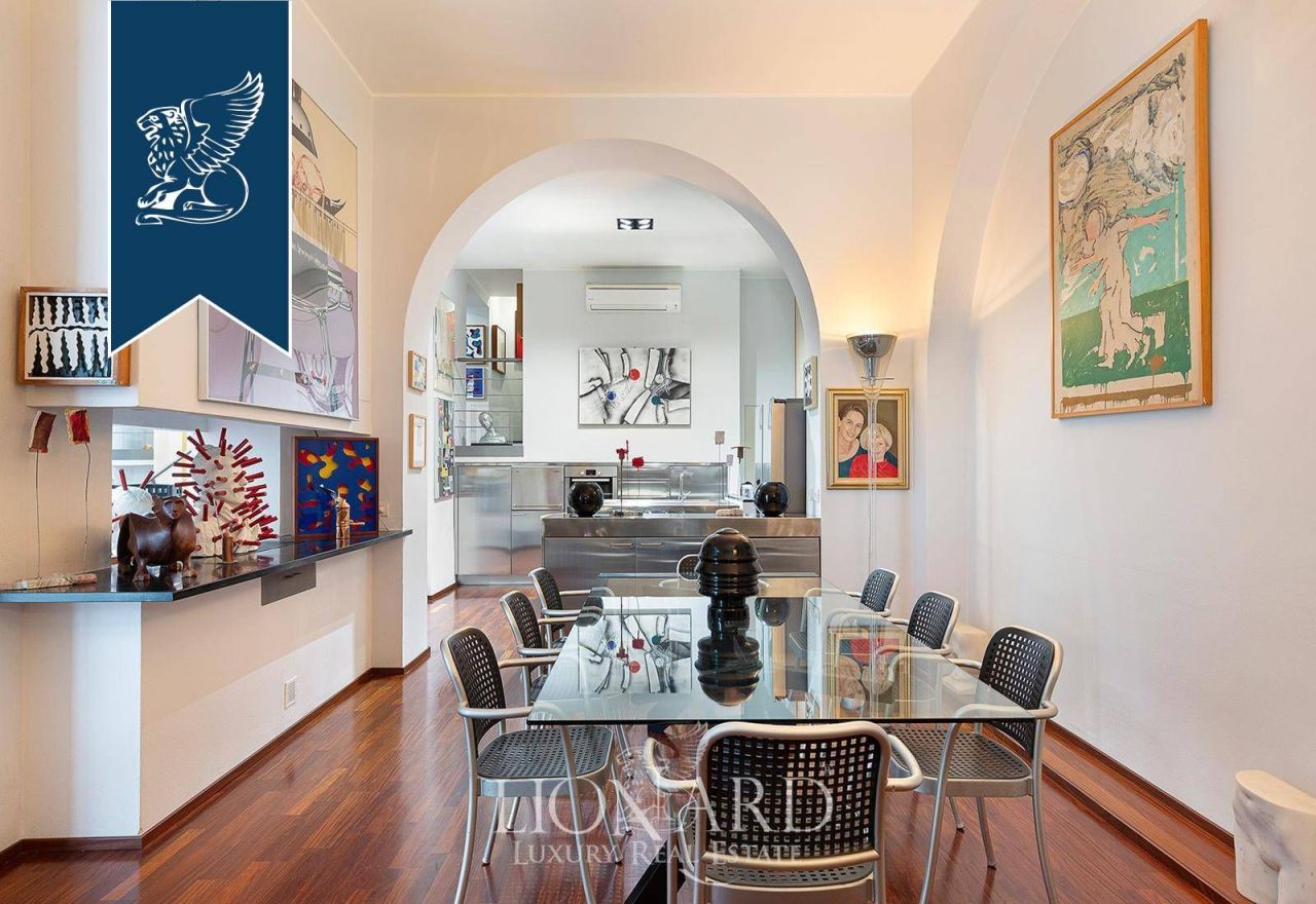 Maison à Milan, Italie, 357 m² - image 3