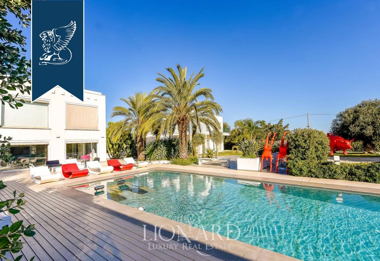 Villa à Monopoli, Italie, 500 m² - image 3