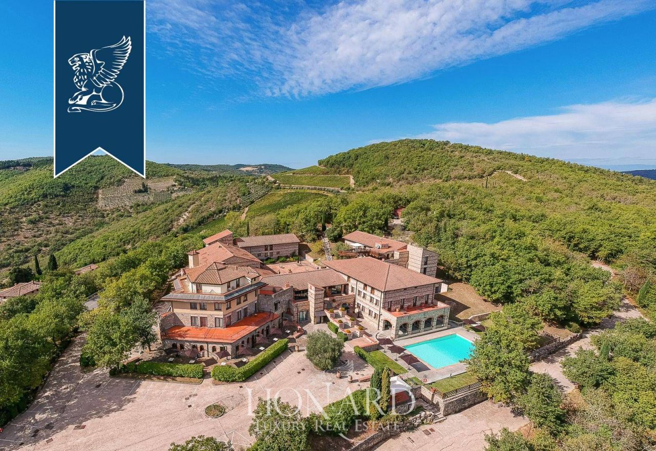 Hôtel à Sienne, Italie, 5 455 m² - image 3