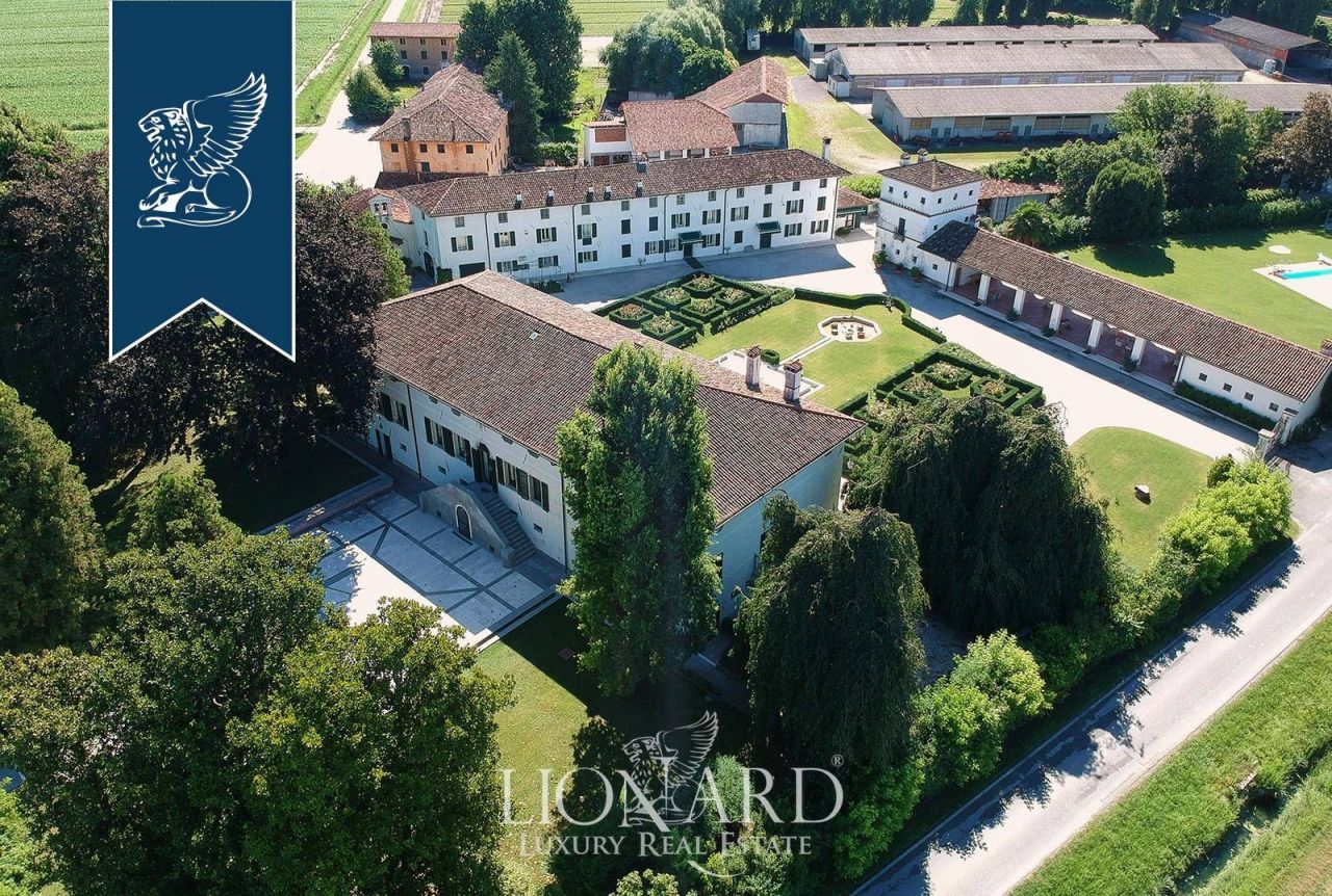 Villa in Pordenone, Italien, 6 600 m² - Foto 3