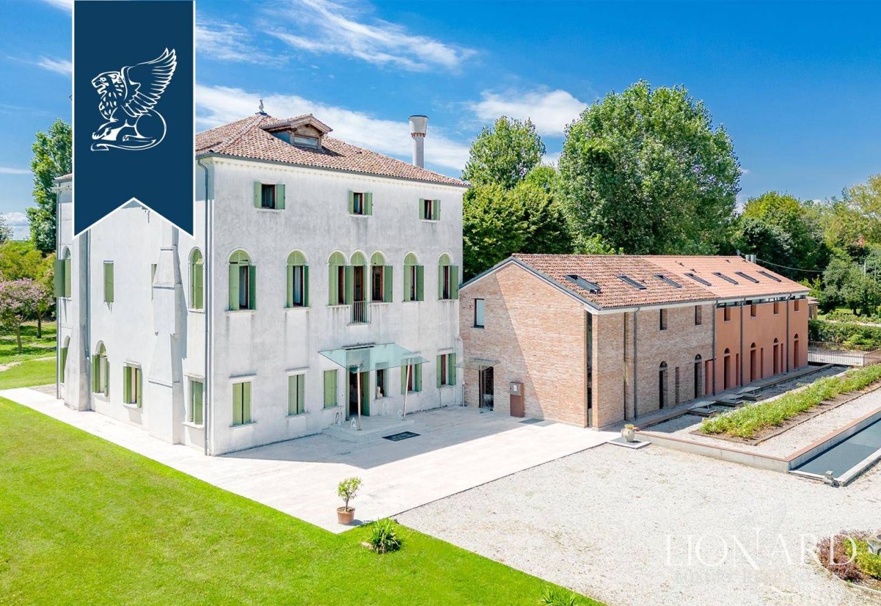 Villa à Venise, Italie, 1 600 m² - image 3