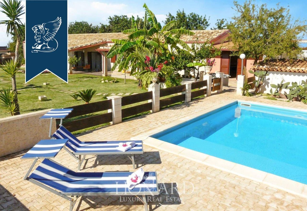 Villa in Ragusa, Italien, 800 m² - Foto 3