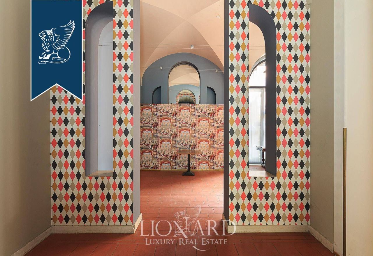 House in Brescia, Italy, 3 230 m² - picture 3