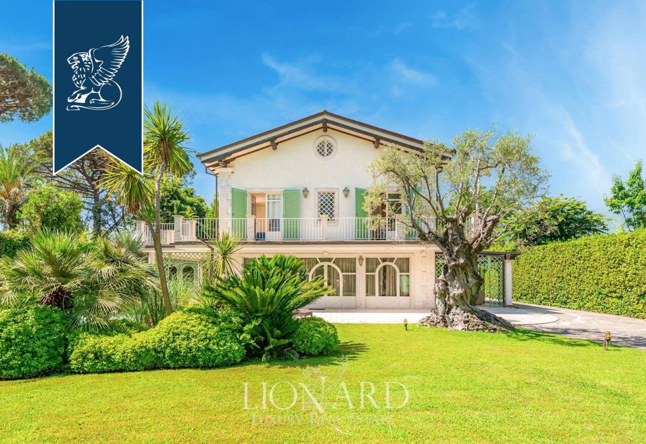 Villa in Forte dei Marmi, Italien, 400 m² - Foto 3