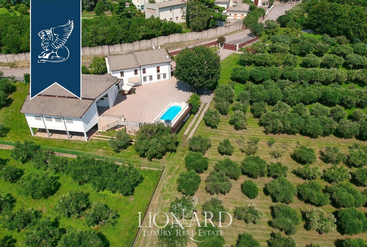 Villa in Verona, Italien, 1 000 m² - Foto 3