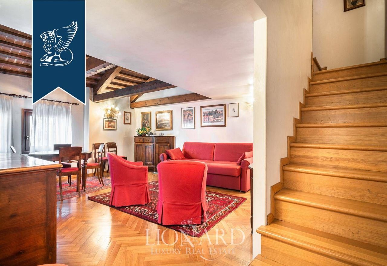 Apartment in Venice, Italy, 140 m² - picture 3