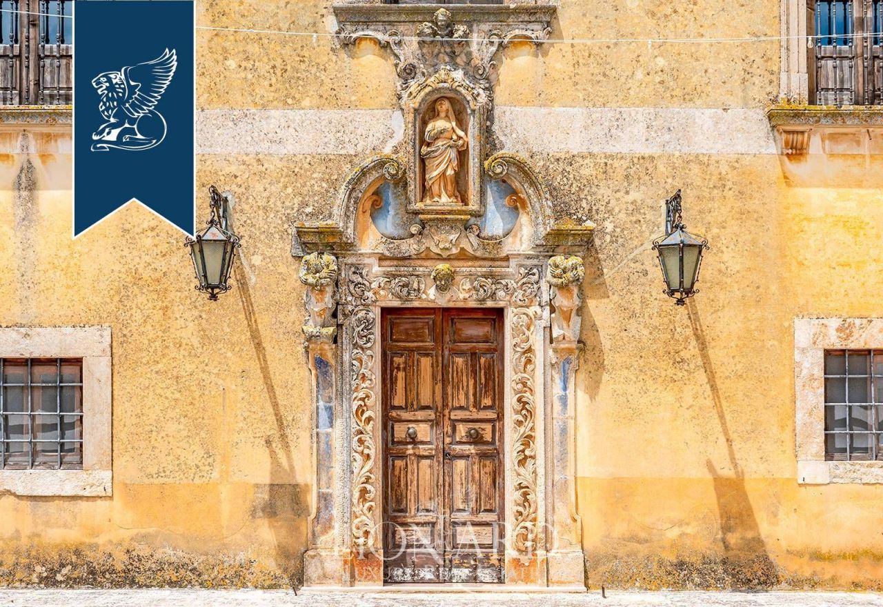 Villa in Taranto, Italy, 3 850 m² - picture 3