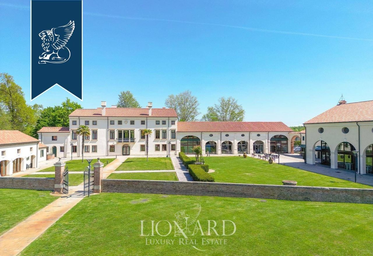 Villa in Padua, Italien, 3 200 m² - Foto 3