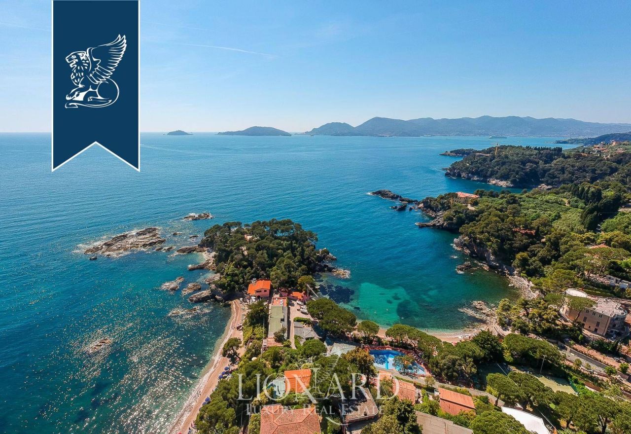 Hôtel à Lerici, Italie, 1 400 m² - image 2
