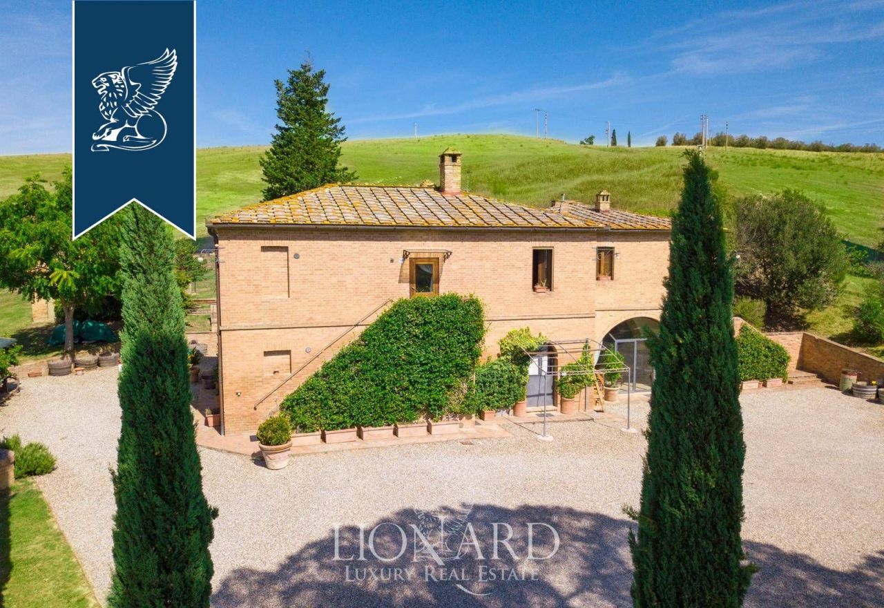 Villa à Bonconvento, Italie, 300 m² - image 2