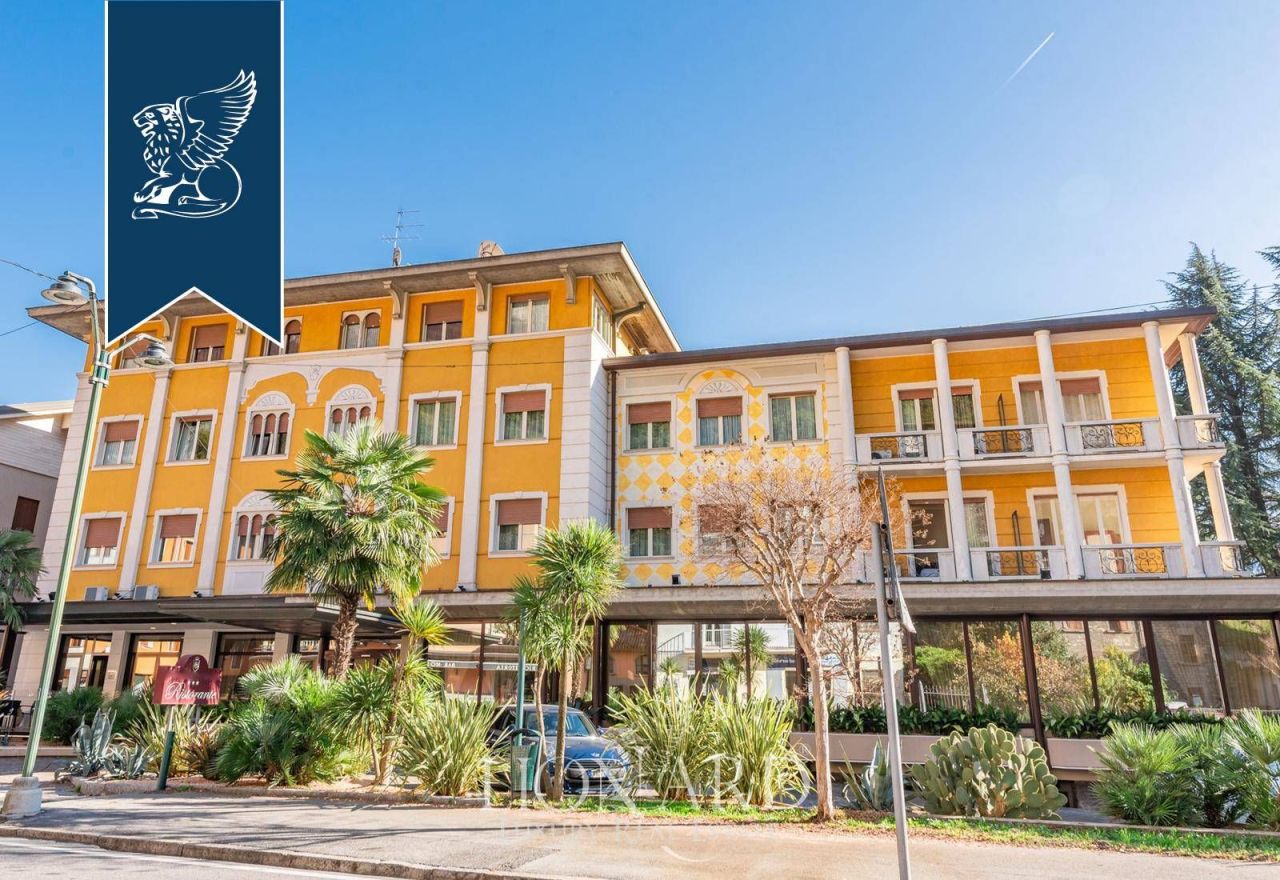 Hotel, albergo a Brescia, Italia, 4 000 m² - foto 2