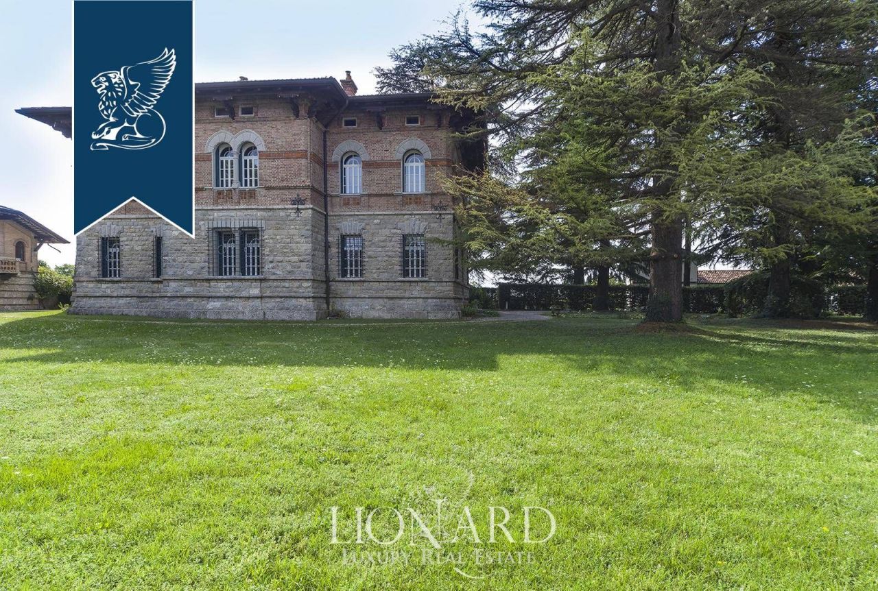 Villa à Udine, Italie, 1 150 m² - image 2