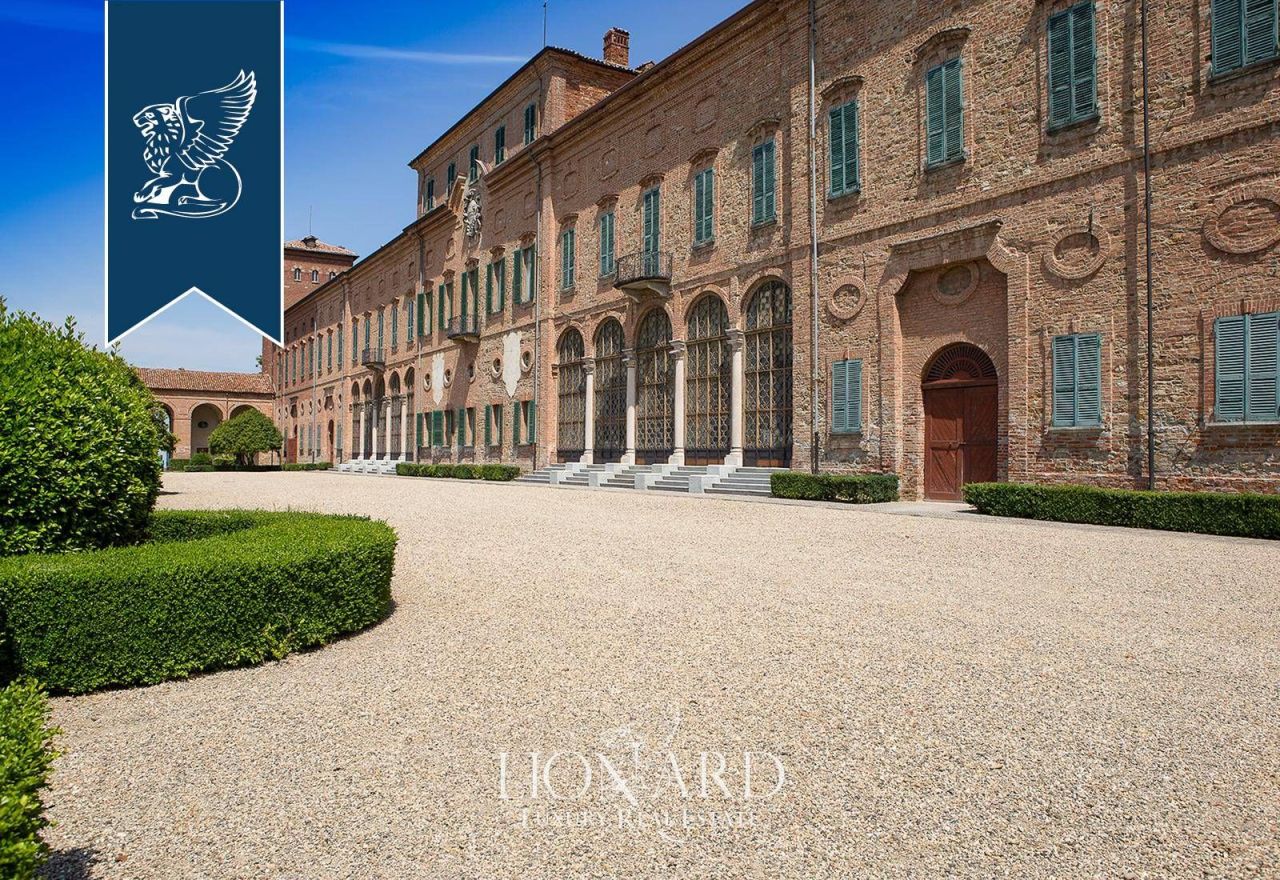 Château à Pavía, Italie, 7 000 m² - image 3