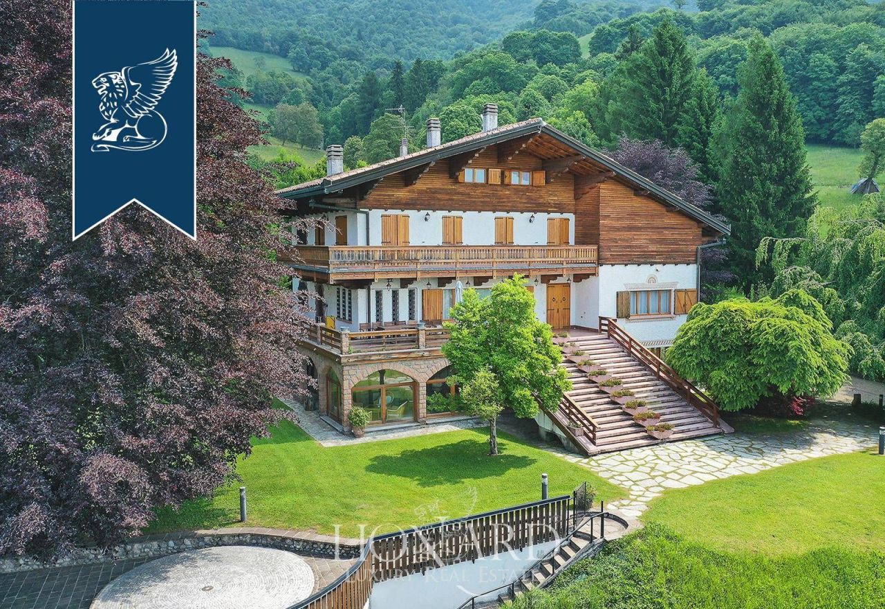 Villa in Lecco, Italien, 1 000 m² - Foto 2