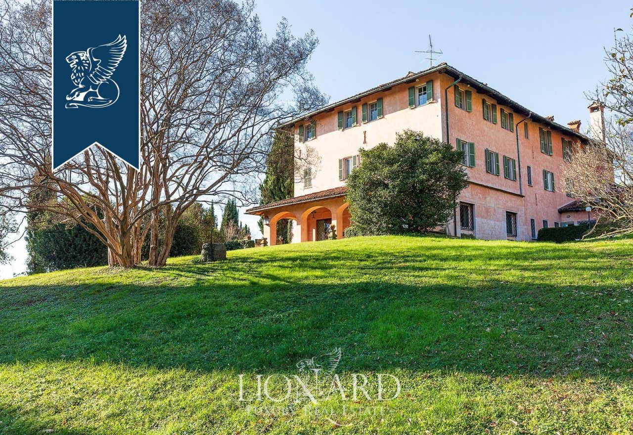 Villa en Biella, Italia, 1 800 m² - imagen 2