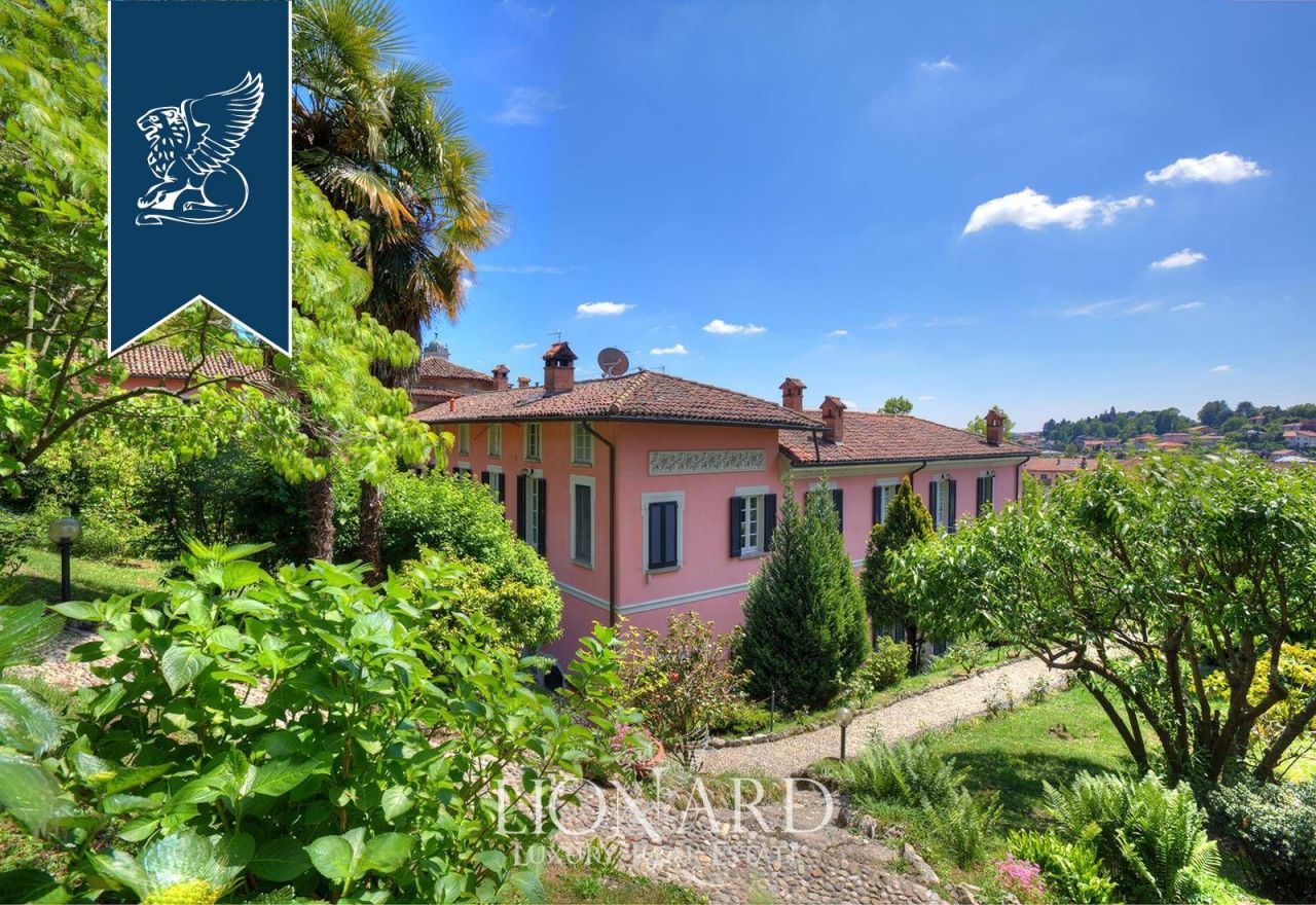 Villa in Como, Italy, 700 m² - picture 2
